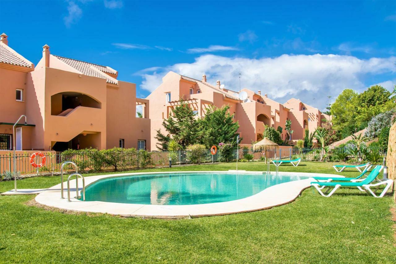 Free One Bedroom Retreat In Elviria Marbella Exteriör bild